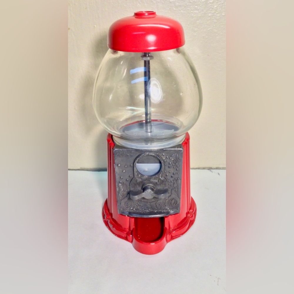 Red CAROUSEL 1985 Gumball Machine Metal Glass Globe 9" Petite - Coin Operated